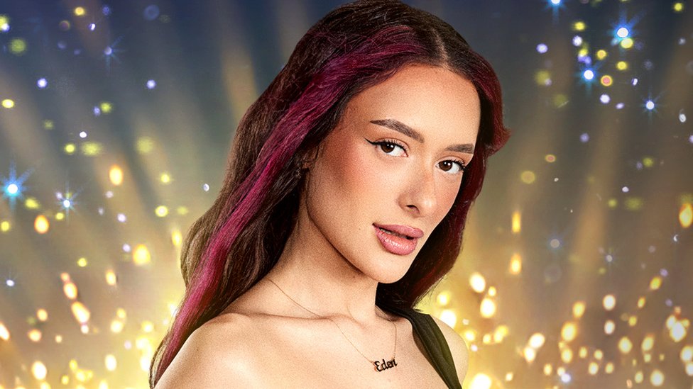 Evrovizija 2024: Izraelska predstavnica menja stihove pesme „Oktobarska kiša” 1 Pevačica Eden Golan izabrana je da predstavlja Izrael na Pesmi Evrovizije