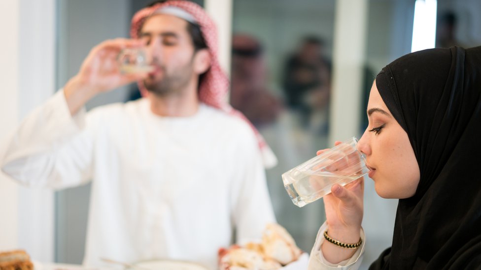 Religija: Šta jesti, a šta izbegavati u mesecu Ramazana 2 Post, hidratacija, Ramazan