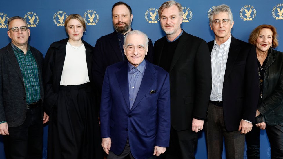 Martin Sorseze (spreda) sa nekim od drugih režisera nominovanih ove godine za najbolje filmove, među njima Kristoferom Nolanom (sredina desno) i Gretom Gervig (druga sleva)