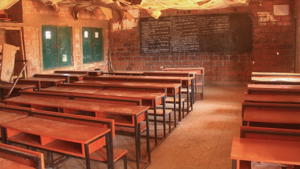 Masovne otmice u Nigeriji: Učenik priča kako se osmelio da pobegne razbojnicima 2 A general view of a classroom at Kuriga school in Kuririga on March 8, 2024, where more than 250 pupils kidnapped by gunmen