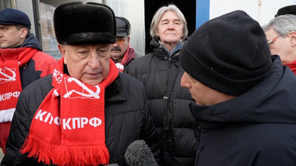 Izbori u Rusiji: Kontrolisano glasanje koje će Putinu doneti peti mandat 5 Nikolai Kharitonov (left)