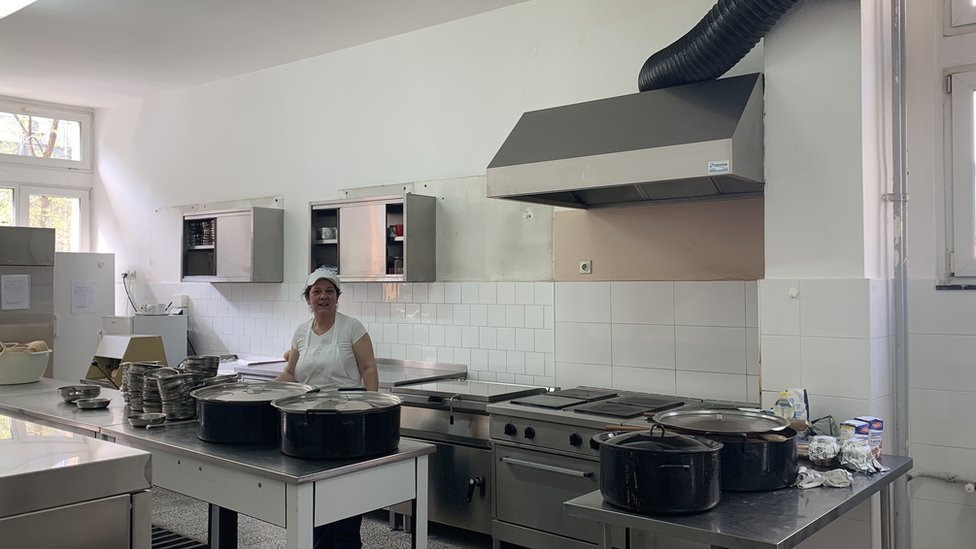 Ishrana učenika u Srbiji: Školskim kuhinjama do zdravijih navika đaka 4 Ishrana, škola