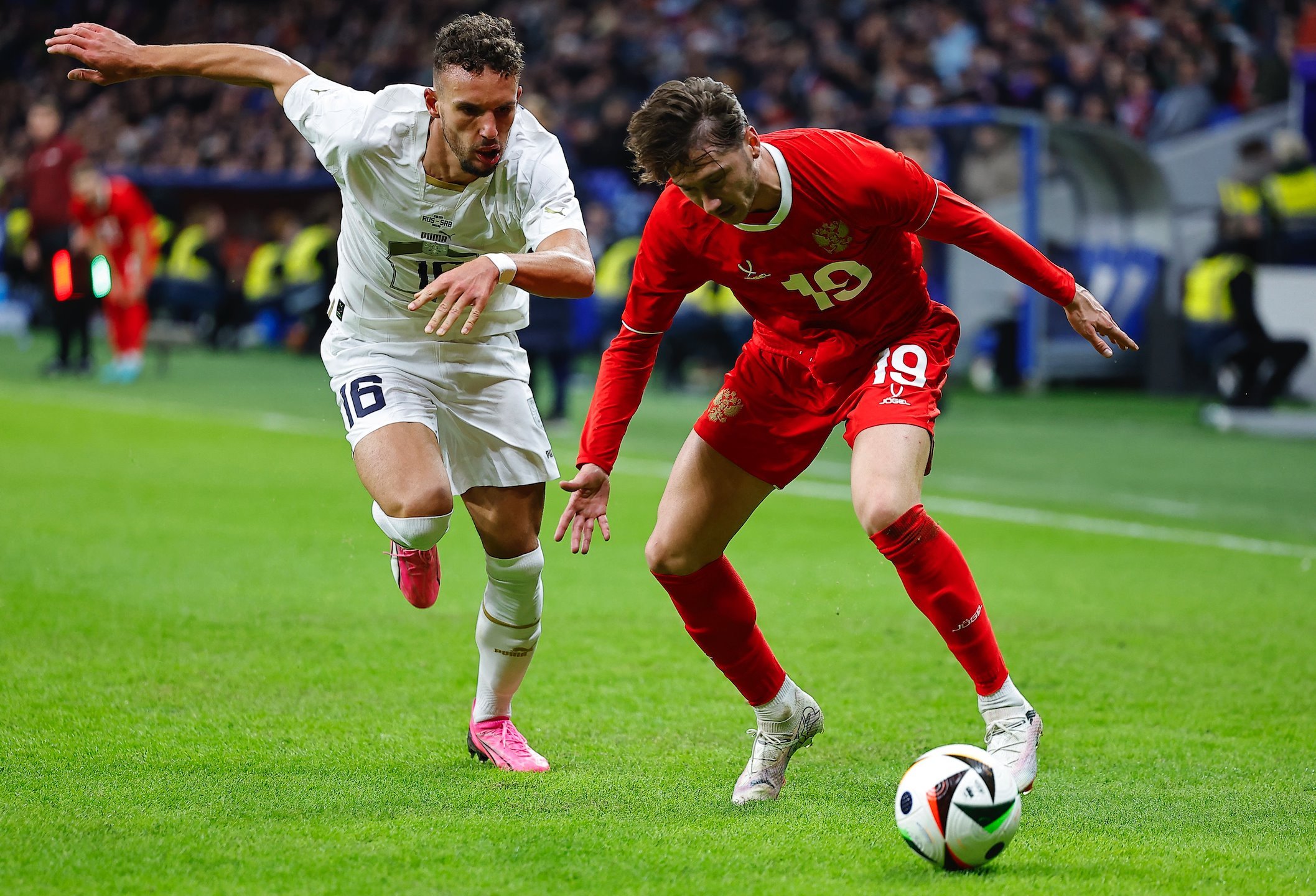 Strahinja Eraković i Anton Mirančuk u duelu