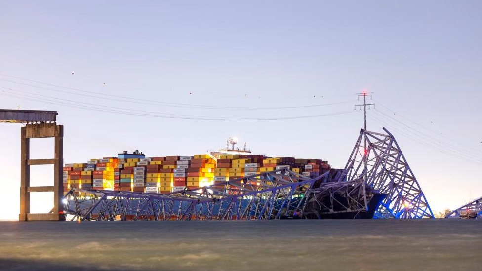 Amerika: Srušio se most u Baltimoru posle udara broda, šestorica se smatraju mrtvim 12 Image shows the bridge