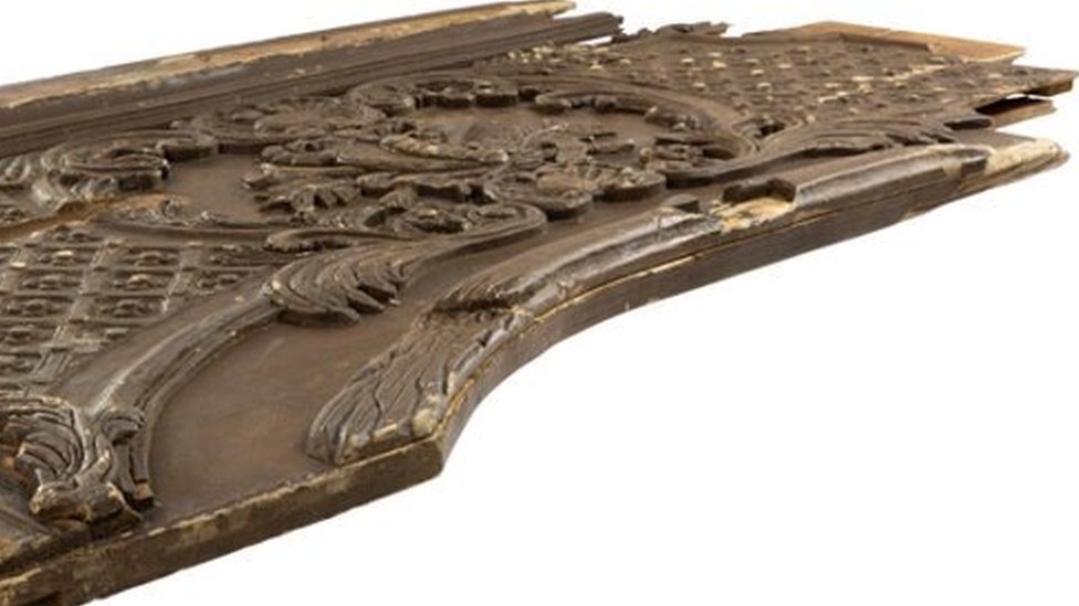 Film: Zašto i Džek nije plutao na drvetu sa Rouz - „vrata" iz filma Titanik prodata za 718.000 dolara 2 Rekvizit iz Titanika koji je Rouz iskoristila da se spase