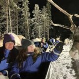 Devojčici koja gubi vid ispunjena želja: Ugledala polarnu svetlost 7