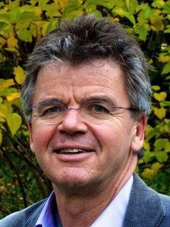 Professor Willem Nolen