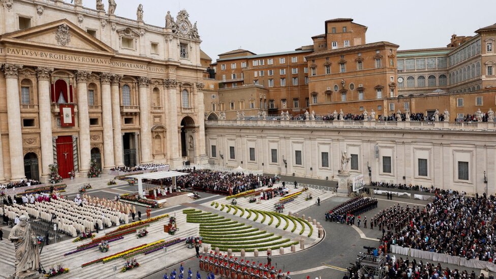 Tens of thousands of worshippers have gathered in St Peter's square in Rome to hear Pope Francis lead Easter Sunday Mass