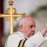 „Mir se ne sklapa oružjem", poruka papa u Uskršnjoj poslanici 9