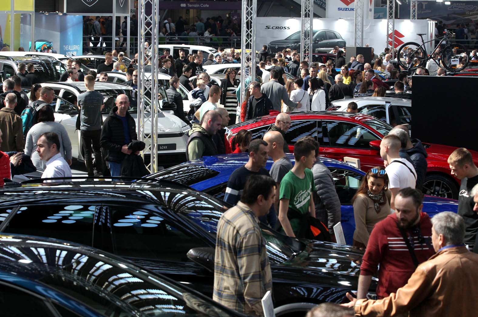 Sajam automobila: Ovo je Automobil godine 2024. 2 Sajam automobila: Ovo je Automobil godine 2024. 2