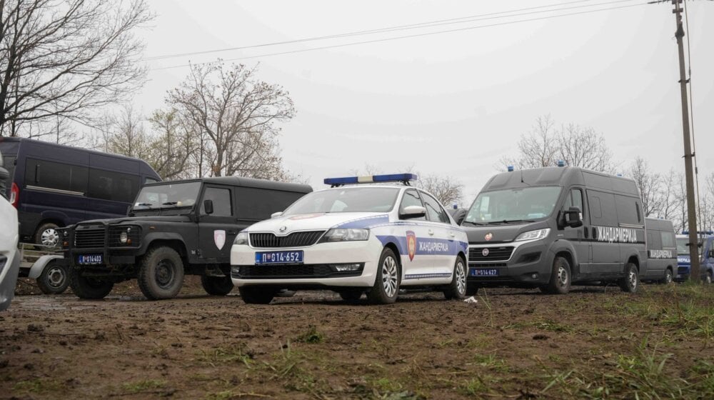 Lažne vesti, spekulacije i nasrtaji na članove porodice: Kako su pojedini mediji izveštavali o nestaloj devojčici u Banjskom Polju? 10