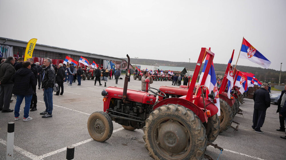 Agencija za bezbednost saobraćaja raspisala javni poziv za dodelu zaštitnih ramova za traktore 1