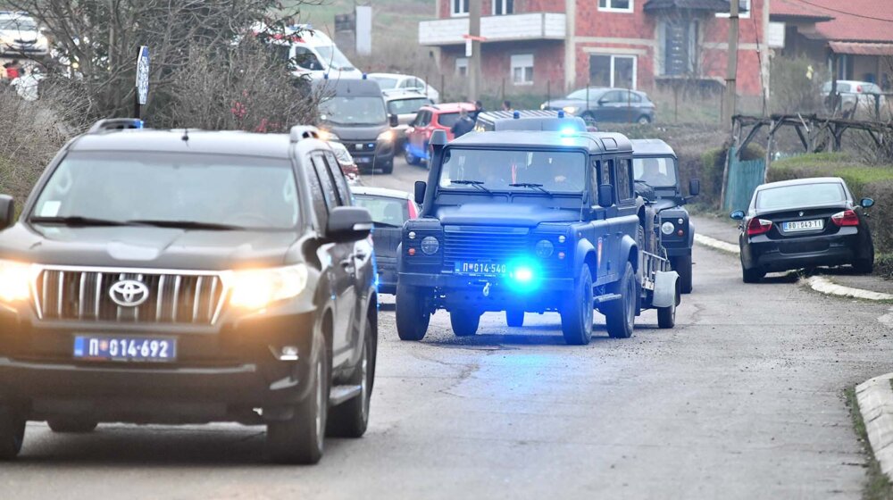 Cunami lažnih vesti i teorija zavera: Gde je nestala empatija prema porodici ubijene devojčice? 1