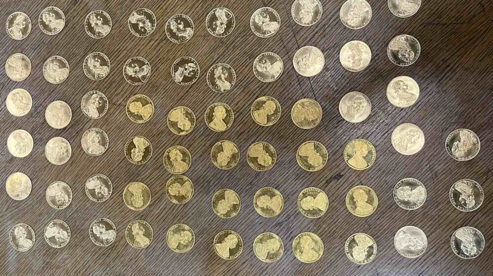 Na carini zaplenjeno zlato vredno preko 70.000 evra (FOTO) 1