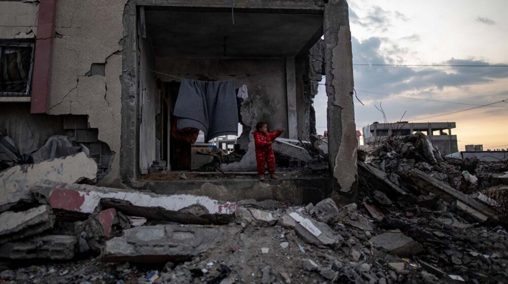 Lokalno stanovništvo tvrdi: Izrael izveo vazdušne napade na Rafu 8