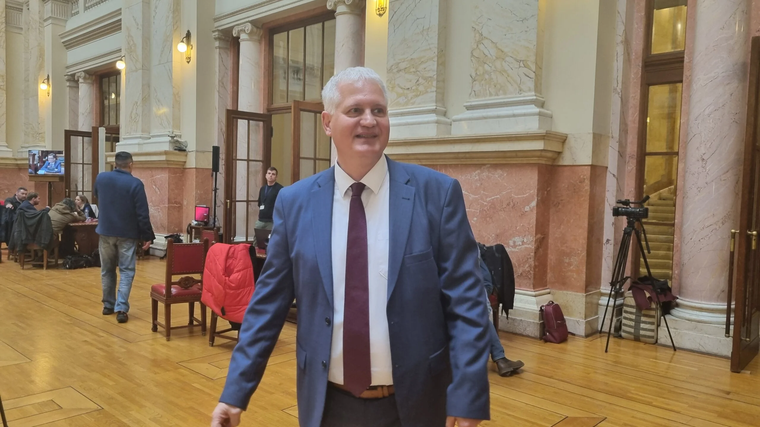 Da li su mogući pregovori SNS-a i Ane Brnabić sa opozicijom i o čemu? 5