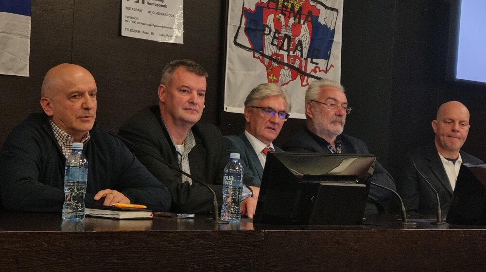 "Dobro veče i pomaže Bog svima, mi smo snaga iz naroda": Reporterka Danasa na tribini o predstojećim izborima 1