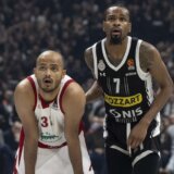 Panter zvanično novi igrač Barselone 3