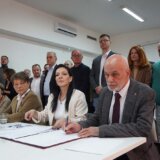 Odbijanje funkcija u Skupštini Srbije početak je aktivnog bojkota sistema 7
