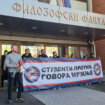 Blokiran Filozofski fakultet u Novom Sadu zbog "govora mržnje": Nastavlja se kampanja protiv Dinka Gruhonjića 11