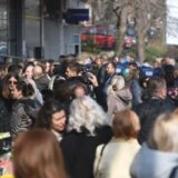 Vlada Kosova delila po sto evra studentima pred izbore 9