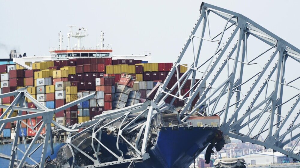 SAD: Stiže najveći klan da bi moglo da počne uklonjanje ostataka strušenog mosta u Baltimoru 1