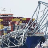 SAD: Stiže najveći klan da bi moglo da počne uklonjanje ostataka strušenog mosta u Baltimoru 3