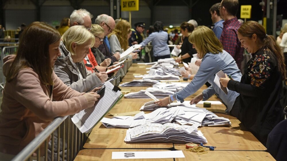Irska na Osmi mart glasa na referendumu – da li je ženama mesto u kući 1
