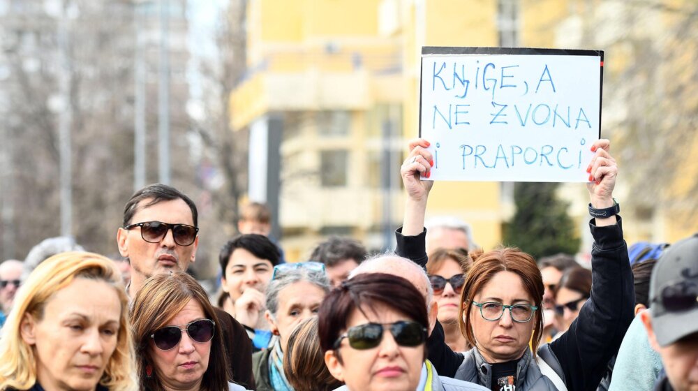 Protest građana zbog najavljene izgradnje crkve kod Štranda u Novom Sadu (FOTO) 1