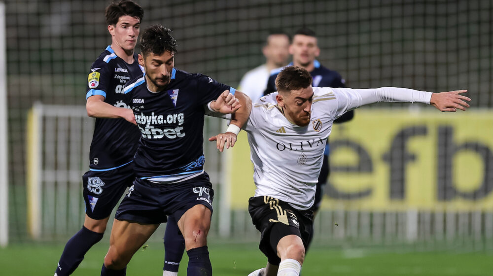 Remi Čukaričkog i Spartaka, Javor pobedio Radnik u Ivanjici 1