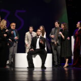 O usamljenosti i zašto je nemoguće živeti bez ljubavi: Premijera kultnog brodvejskog mjuzikla "Company" u Madlenianumu 7