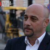 Kragujevčani na „prinudnom radu” u kampanji SNS-a „od vrata do vrata” u Beogradu: Dalibor Jekić SSP 1