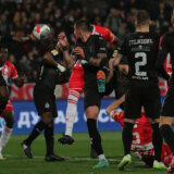 Zvezda izjednačila, Endijae strelac posle kornera 4