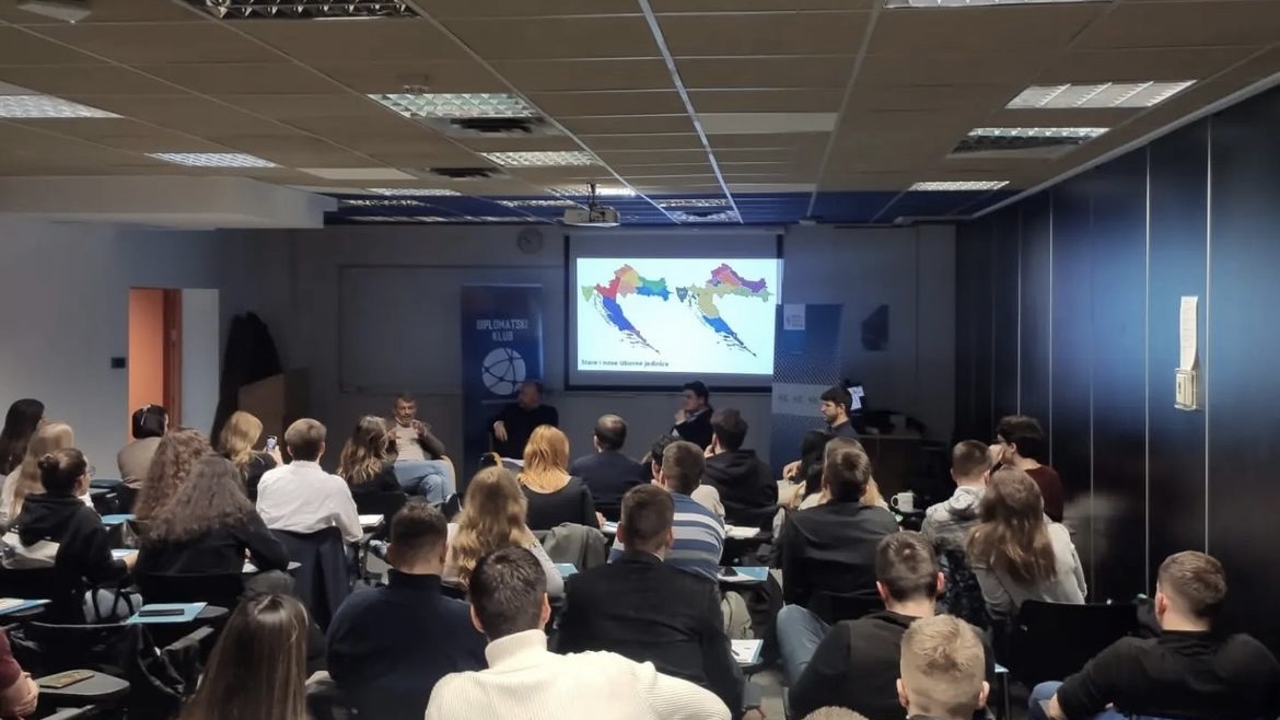 Šta studenti iz Zagreba i Beograda misle o Superizbornoj godini 3