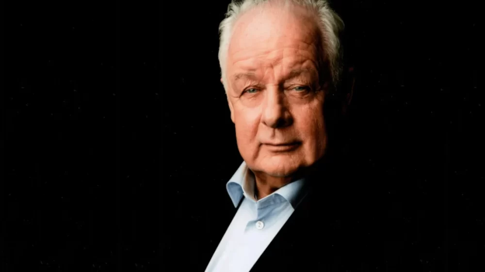 Džimu Šeridanu Zlatni pečat Jugoslovenske kinoteke: Uručenje nagrade kultnom sineasti na otvaranju Beogradskog irskog festivala, projekcija njegovog filma "Moje levo stopalo" 1