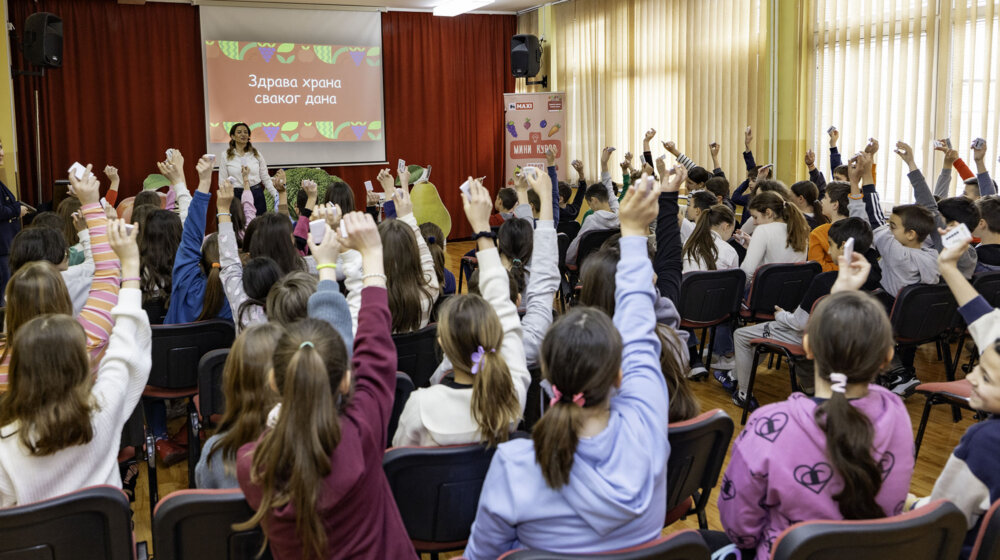 MAXI edukativni karavan "Zdrava hrana svakog dana" obišao 100 škola u Srbiji 1