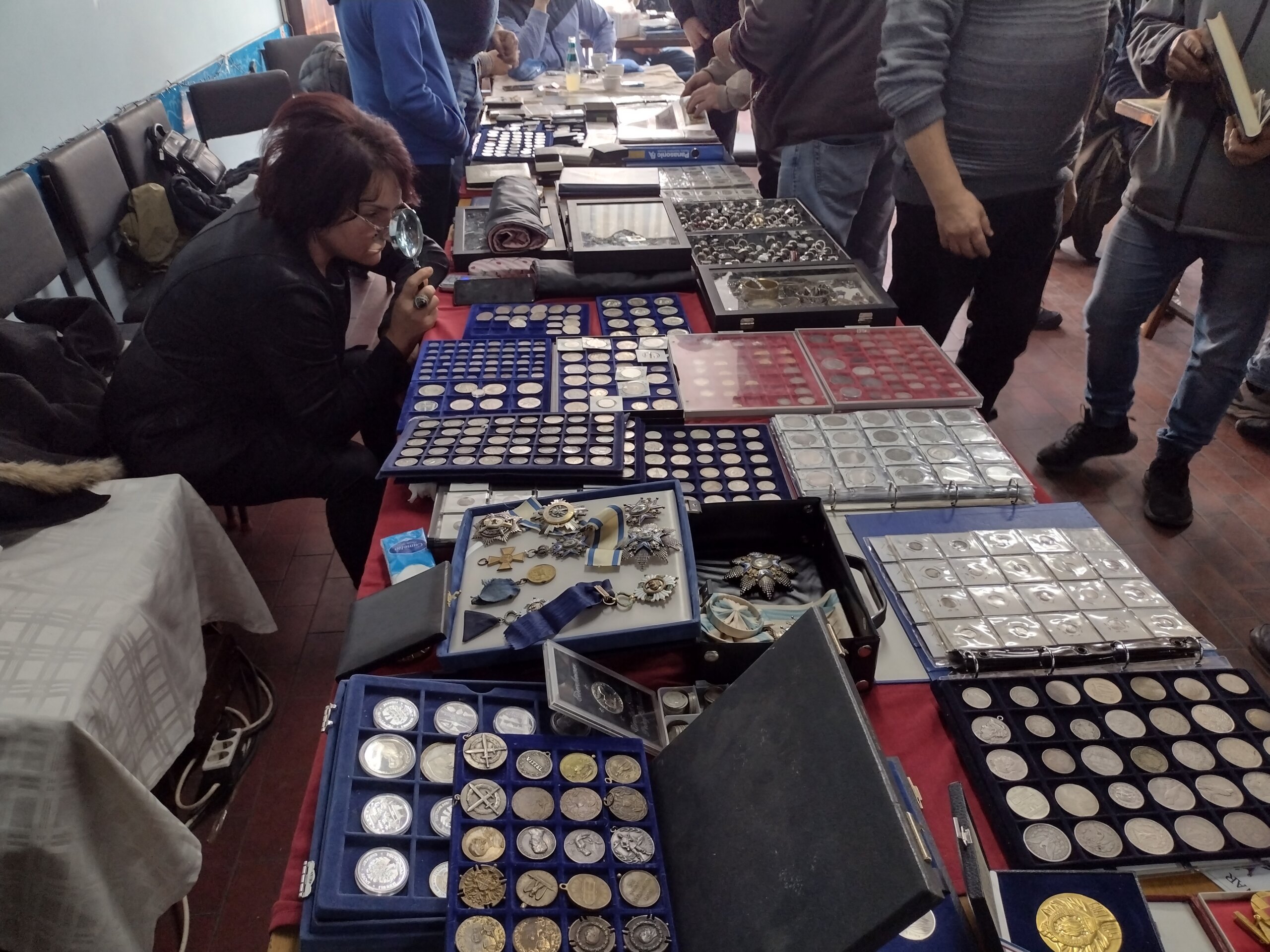 Toliko odlikovanja na „lageru” nema ni u Kini: Sagovornici Danasa o „nestanku” 43.000 odličja iz SIV-a 2