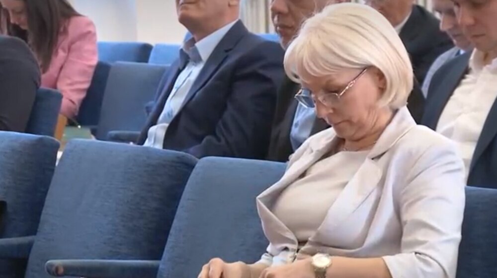 Slučaj Mala Krsna: Gradonačelnica Smedereva beži od novinara, predsednik skupštine se informiše preko TikToka 1