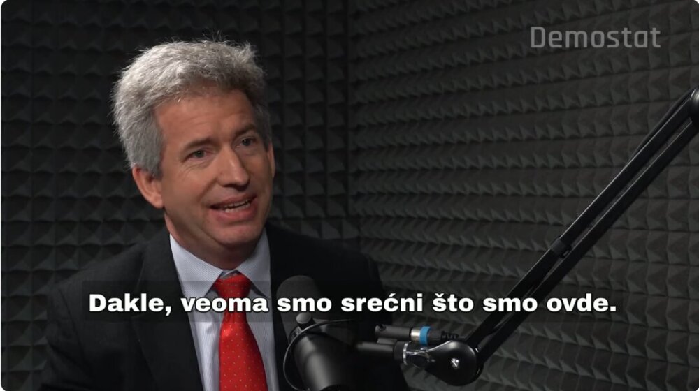 "Važno je da slušamo i poštujemo jedni druge": Ambasador Ferguson za Demostat odgovorio i na teorije zavere o umešanosti Britanaca u dešavanja u Srbiji 1