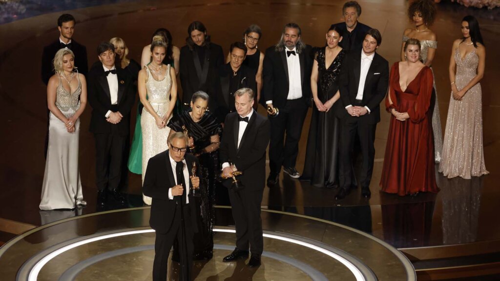 Šta su nam pokazale zvezde i oskarovci na 96. dodeli najpopularnije filmske nagrade: Oskarovski trend cenzure i autocenzure 3 Šta su nam pokazale zvezde i oskarovci na 96. dodeli najpopularnije filmske nagrade: Oskarovski trend cenzure i autocenzure 3