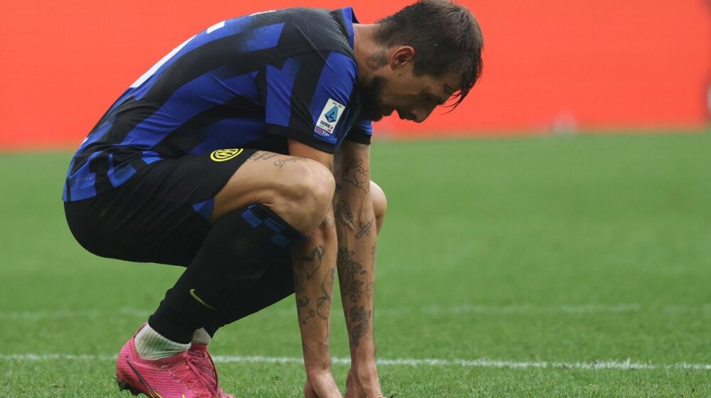 Italijanski fudbaler napustio reprezentaciju zbog optužbi za rasizam: Ačerbi rekao igraču Napolija da je “crnčuga” 1