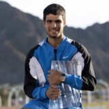 Lažna uzbuna: Na pres-konferenciji Alkaraza uključio se govorni automat sa upozorenjem na opasnost "napustite zgradu" (VIDEO) 5