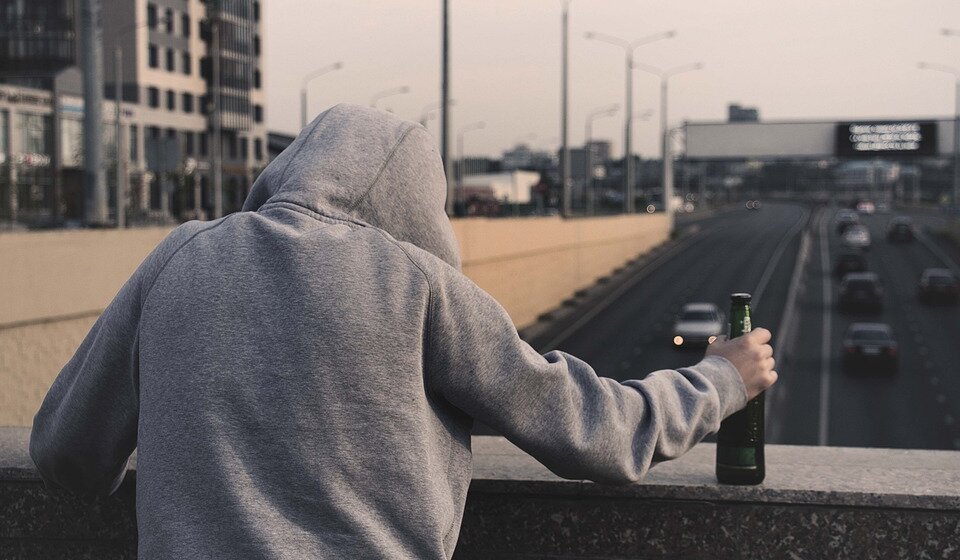 Svaki drugi trinaestogodišnjak u Srbiji pije alkohol: Istraživanje Batuta pokazalo zabrinjavajuće podatke 15