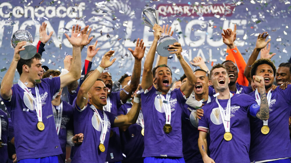 Liga nacija KONKAKAF: Amerikanci i dalje jedini osvajači, finale nakratko prekinuto zbog homofobije meksičkih navijača 1