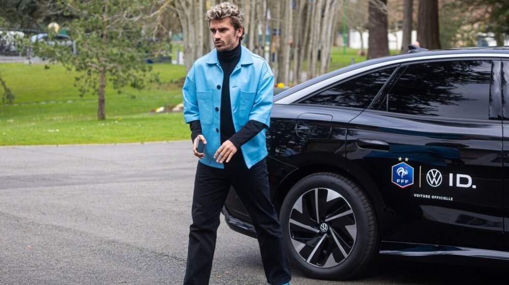 Pošteda posle 84 utakmice: Koja je veza između Grizmanovog svetskog rekorda i stidljivog vođe u diktaturi bez diktatora? 1