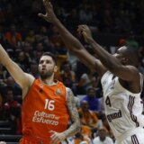 Jović dao poslednju priliku Lučiću, koji nije šokirao domaćina: Valensija ide ukorak s Partizanom, Bajern iza njih dobio društvo 2