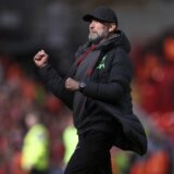 Tristota pobeda na klupi Liverpula: Ima li Klop vremena da pretekne Pejslija? 8