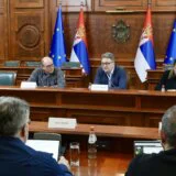 O sve češćim pretnjama i napadima: Ministar Jovanović razgovarao sa članovima Stalne radne grupe za bezbednost novinara 12