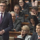 Vlast krenula u kontraofanzivu: Brnabić i Jovanov sutra podnose potpise SNS za referendum o poverenju ili smeni Vučića? 12