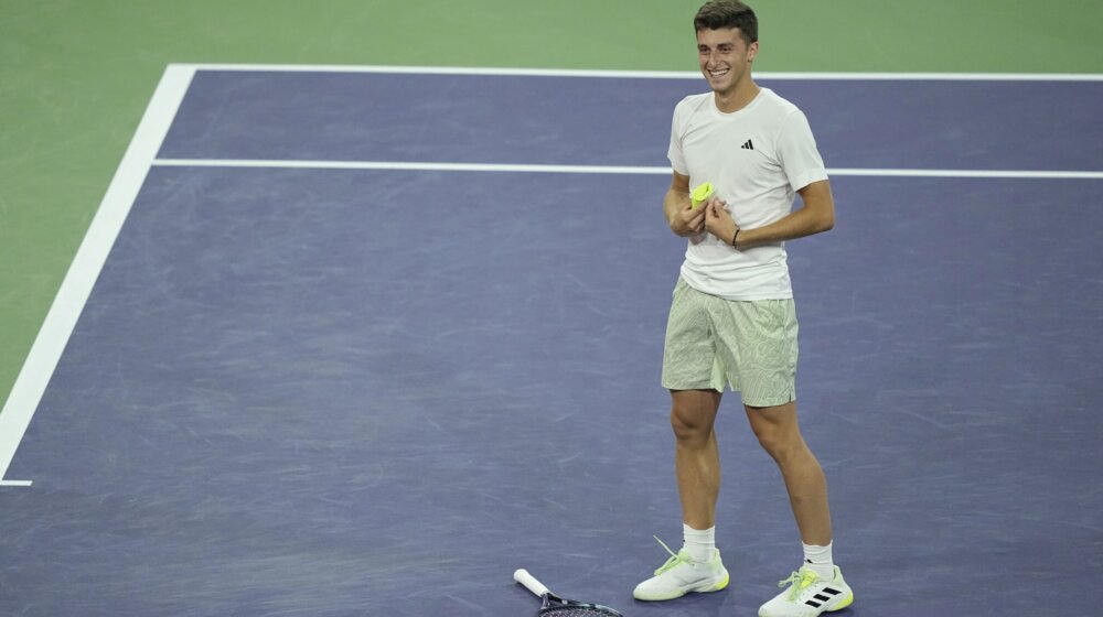 Nardiju poster sa Đokovićem u sobi kao Piksi u prirodnoj veličini: I dalje ću u krevet s pogledom na Novaka (VIDEO) 1